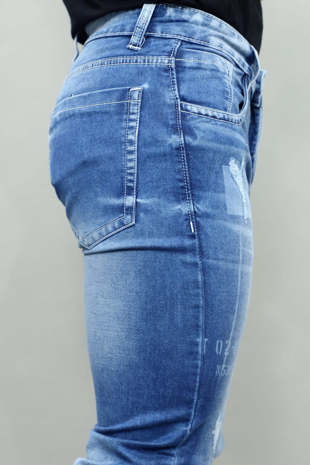 Men's Slim Fit Blue Distressed Stretchable Denim Jeans