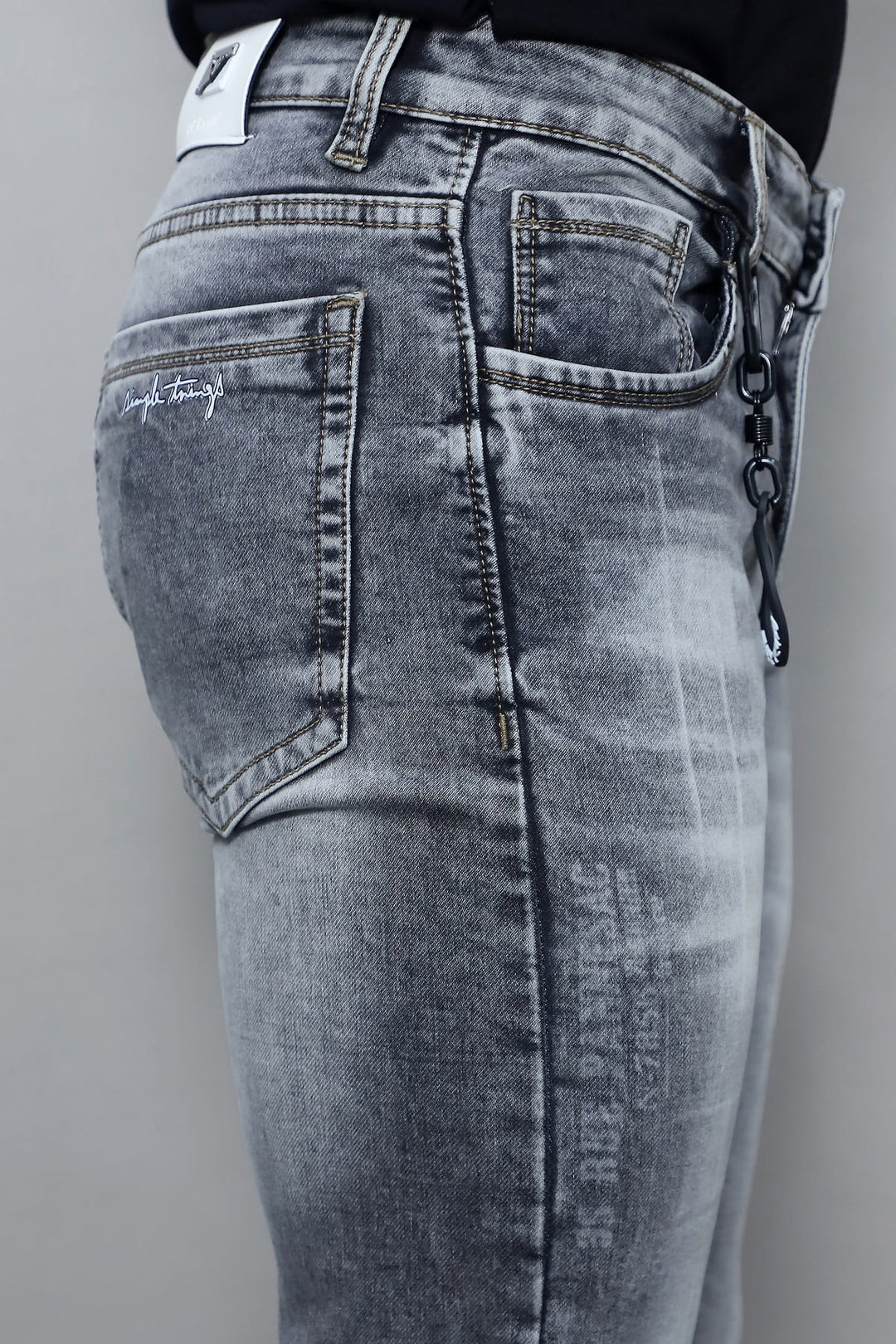gex e19 men grey washed jeans right pocket
