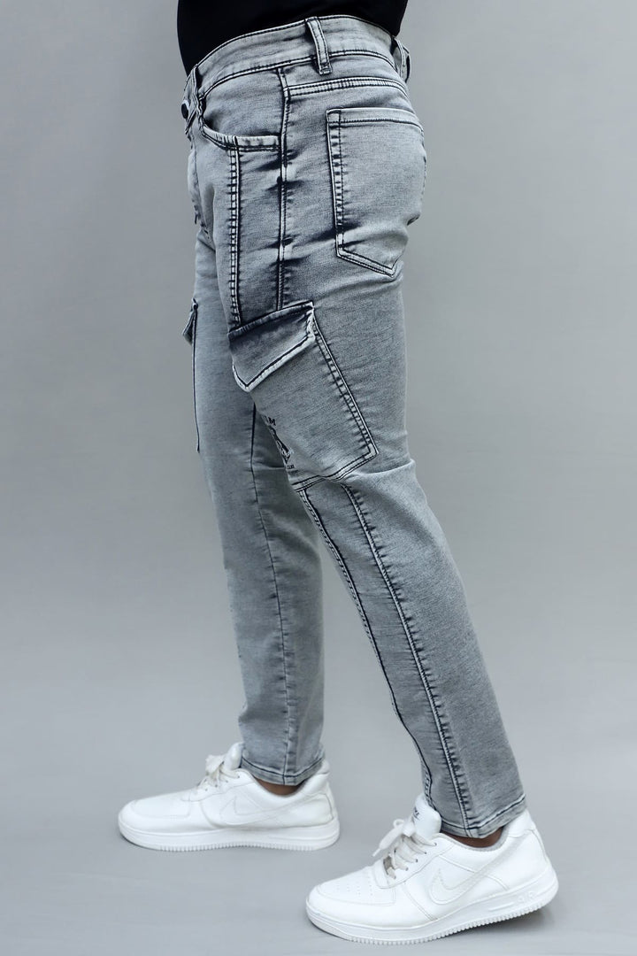 Full length view of men's slim fit light grey stretchable 6 pocket cargo jeans E-15