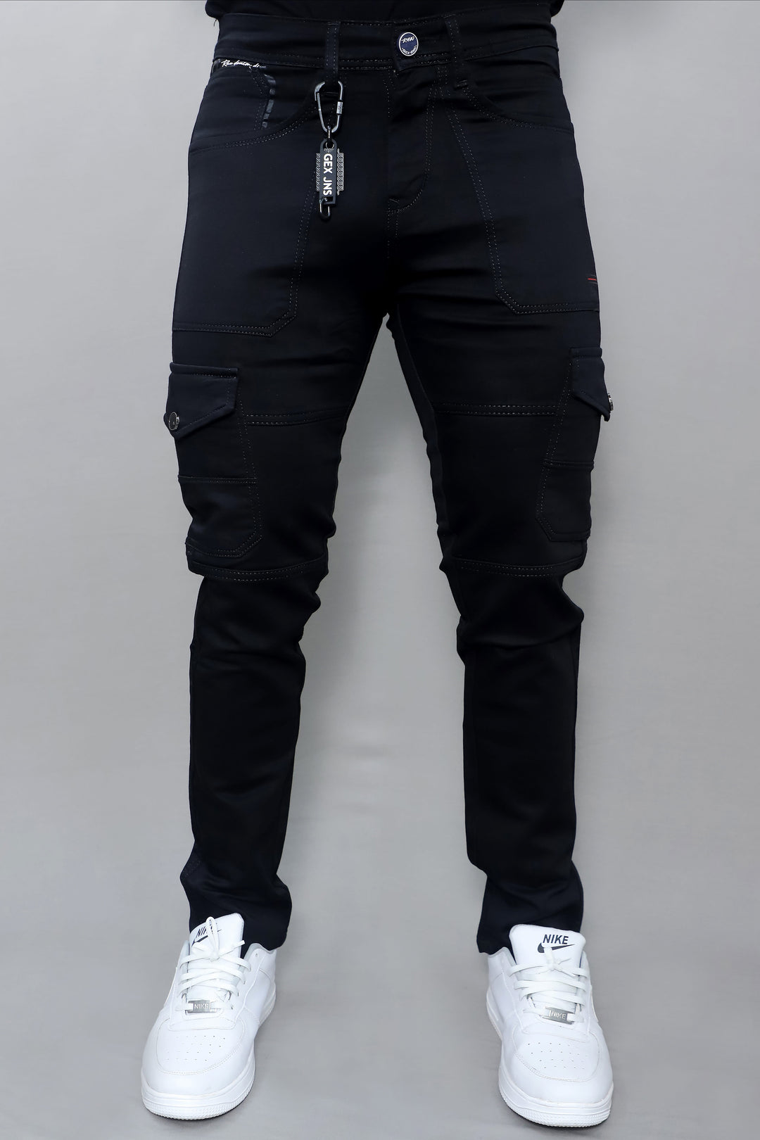 Men's slim regular fit light blue distressed stretchable denim jeans E17 front