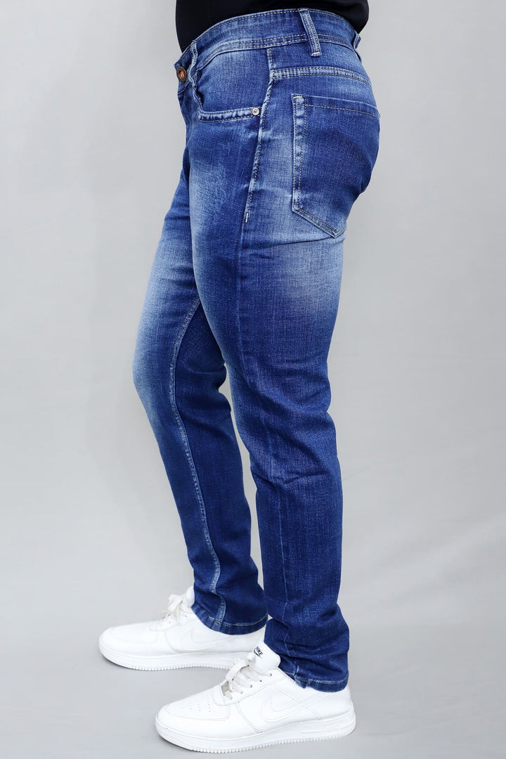 Waist and pocket detail of men's slim fit royal blue washed stretchable denim jeans E9
